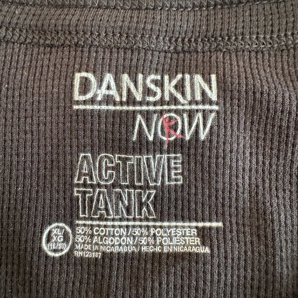 Five knit tops 4 are tanks and 1 is long sleeve. 3 NWOT and 2 barely used XL 16 - Picture 7 of 10